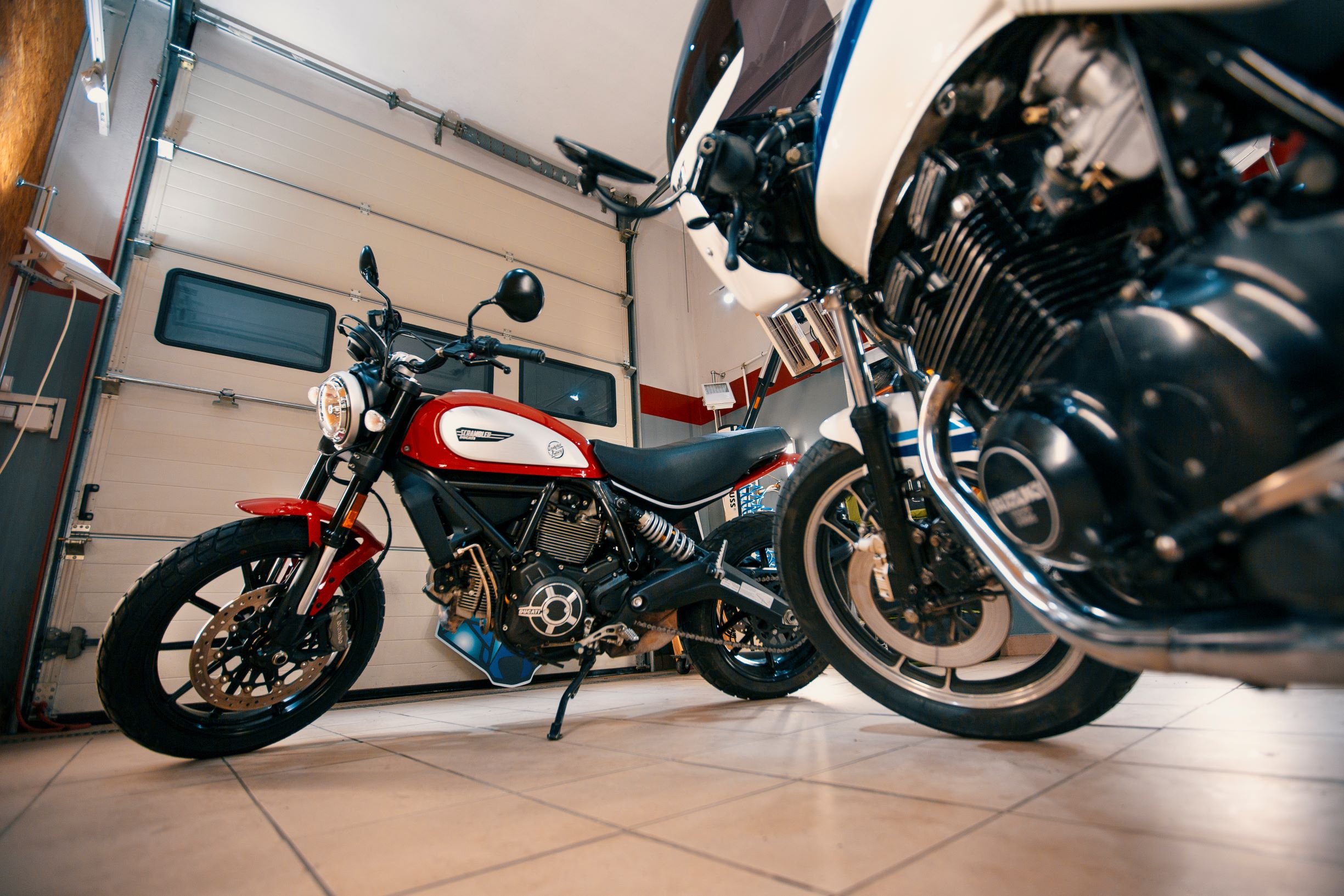 Motocykle Ducati i Suzuki